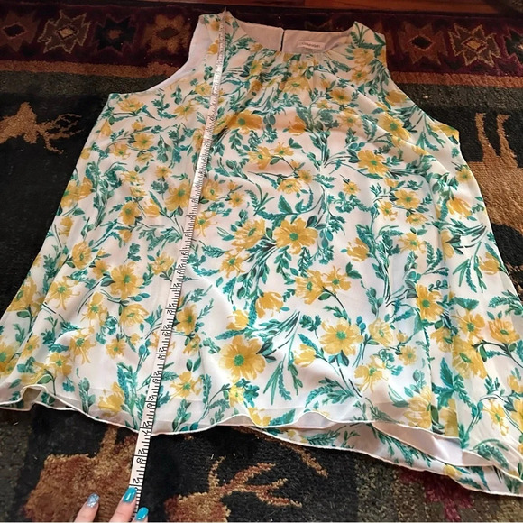 Calvin Klein | Flowy Floral Sleeveless Blouse Top - Picture 12 of 12